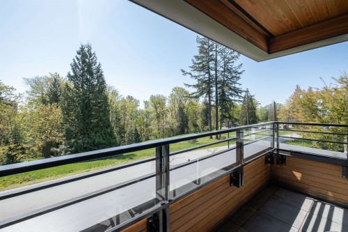 111-747 3Rd Street E, North Vancouver, BC 