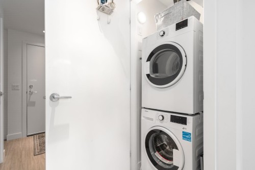 111-747 3Rd Street E, North Vancouver, BC 