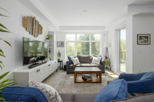 111-747 3Rd Street E, North Vancouver, BC 