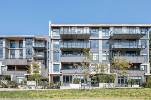 111-747 3Rd Street E, North Vancouver, BC 