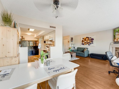 1039 Old Lillooet Road, North Vancouver, BC 