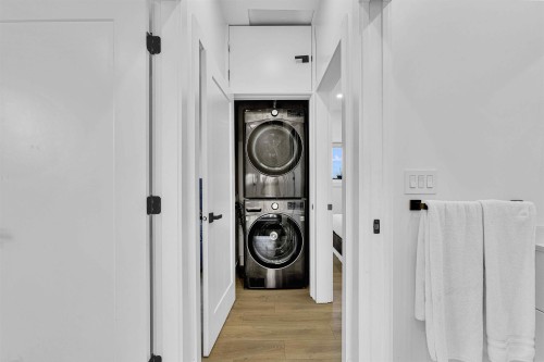 2666 8Th Avenue E, Vancouver, BC 