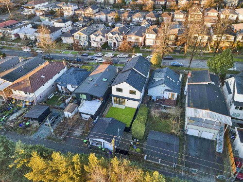 2666 8Th Avenue E, Vancouver, BC 