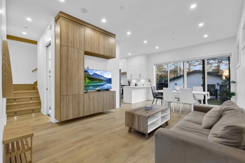 2666 8Th Avenue E, Vancouver, BC 