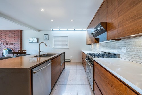 2272 Nelson Avenue, West Vancouver, BC 