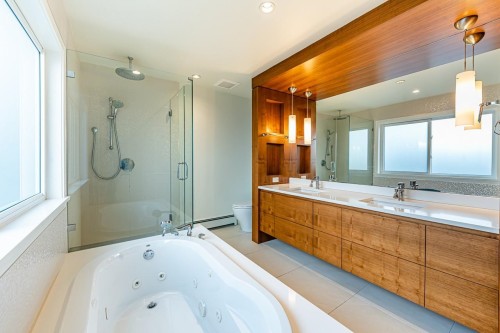 2272 Nelson Avenue, West Vancouver, BC 