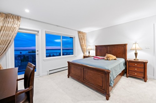 2272 Nelson Avenue, West Vancouver, BC 