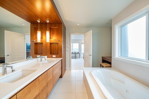 2272 Nelson Avenue, West Vancouver, BC 