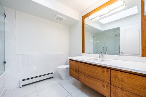 2272 Nelson Avenue, West Vancouver, BC 