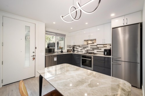 7887 French Street, Vancouver, BC 