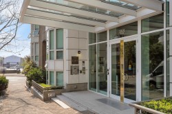 502-1501 Howe Street  Vancouver, BC V6Z 2P8