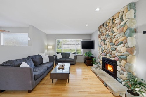 954 Lincoln Avenue, Port Coquitlam, BC 