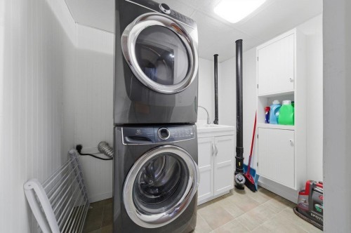 954 Lincoln Avenue, Port Coquitlam, BC 