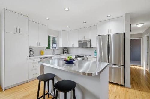 954 Lincoln Avenue, Port Coquitlam, BC 