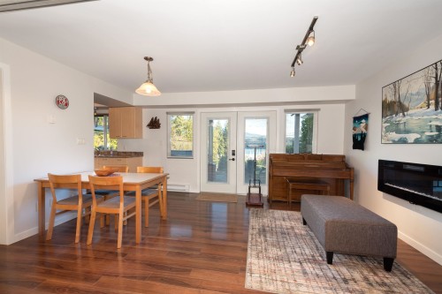 2341 Panorama Drive, North Vancouver, BC 