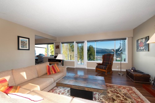 2341 Panorama Drive, North Vancouver, BC 
