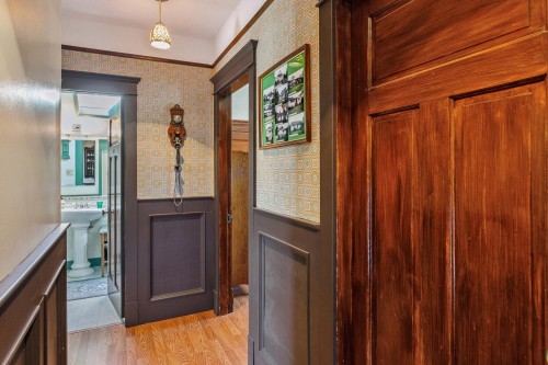 234 Windsor Road W, North Vancouver, BC 