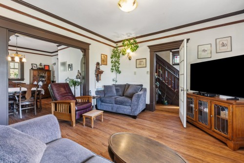 234 Windsor Road W, North Vancouver, BC 