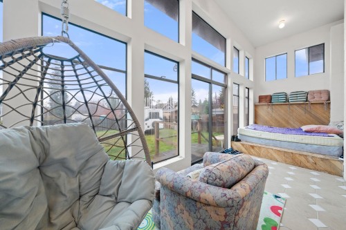 741 14Th Street E, North Vancouver, BC 