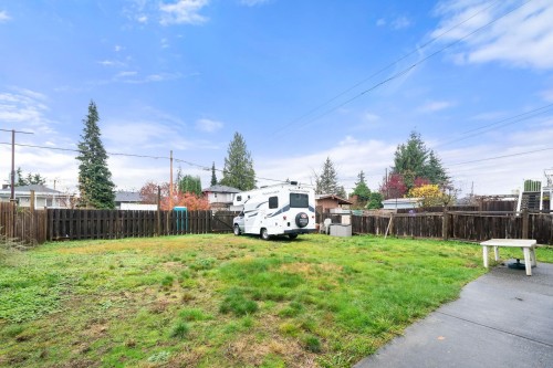 741 14Th Street E, North Vancouver, BC 