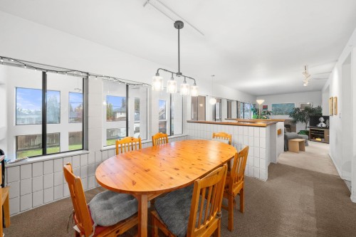 741 14Th Street E, North Vancouver, BC 