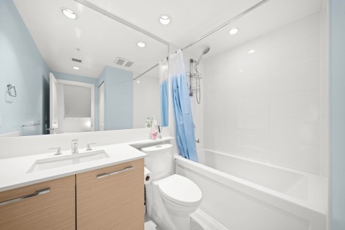 102-6700 Dunblane Avenue, Burnaby, BC 