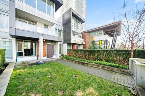 102-6700 Dunblane Avenue, Burnaby, BC 