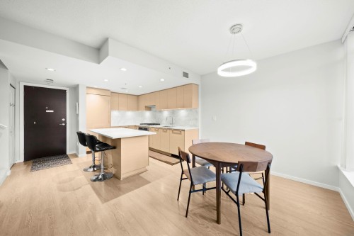 102-6700 Dunblane Avenue, Burnaby, BC 