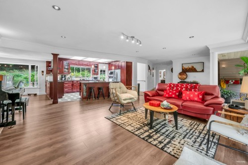 341 Rabbit Lane, West Vancouver, BC 