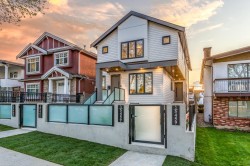 1-5459 Rhodes Street  Vancouver, BC V5R 3P1