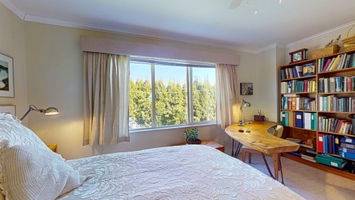 5722 Emily Way, Sechelt, BC 