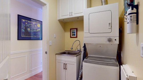 5722 Emily Way, Sechelt, BC 