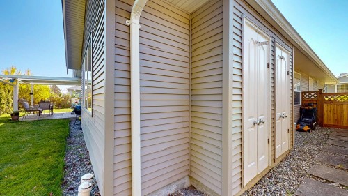 5722 Emily Way, Sechelt, BC 