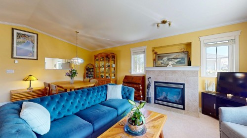 5722 Emily Way, Sechelt, BC 
