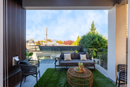 3711 24Th Avenue W, Vancouver, BC 