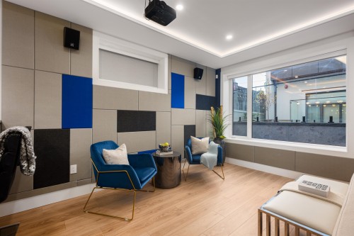 3711 24Th Avenue W, Vancouver, BC 