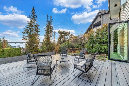 2234 Palmerston Avenue, West Vancouver, BC 