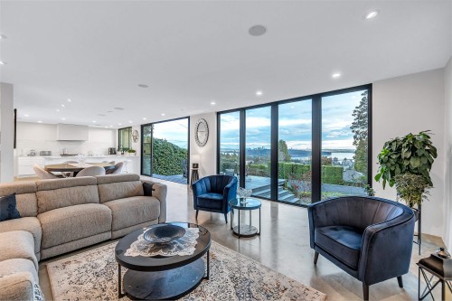 2234 Palmerston Avenue, West Vancouver, BC 