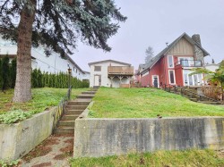 2557 Kent Avenue North E Vancouver, BC V5S 2H7