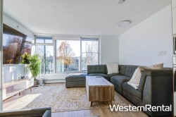 208-1783 Manitoba Street  Vancouver, BC V5Y 0G9