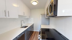 306-1885 Barclay Street  Vancouver, BC V6G 1K7