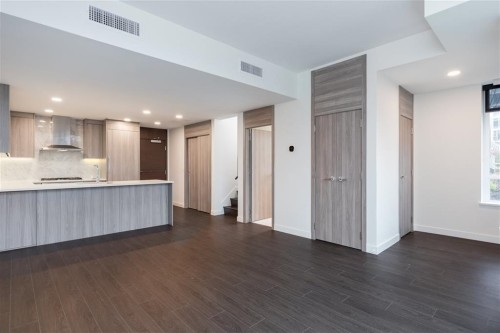 201-3300 Ketcheson Road, Richmond, BC 
