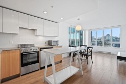 901-1919 Wylie Street  Vancouver, BC V5Y 0E7