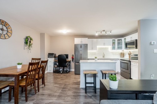 401-5340 Hastings Street, Burnaby, BC 