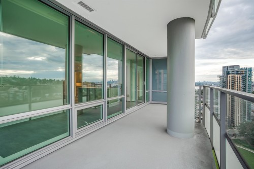 2201-1500 Fern Street, North Vancouver, BC 