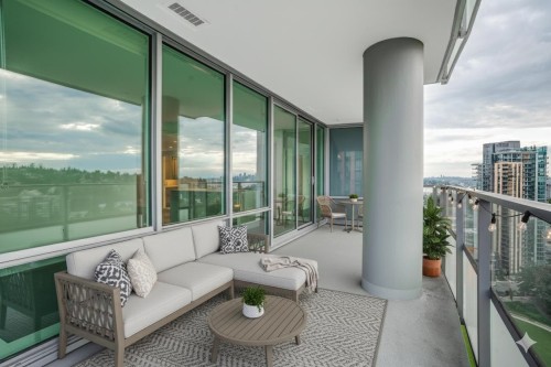 2201-1500 Fern Street, North Vancouver, BC 