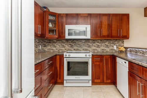 28-5471 Secret Cove Road, Halfmoon Bay, BC 