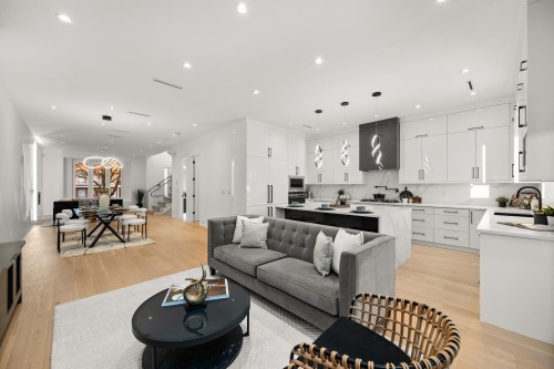 4346 Pender Street, Burnaby, BC 