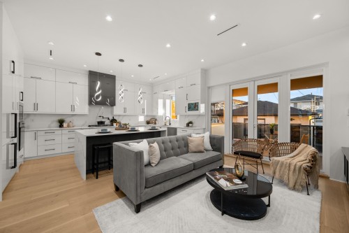 4346 Pender Street, Burnaby, BC 