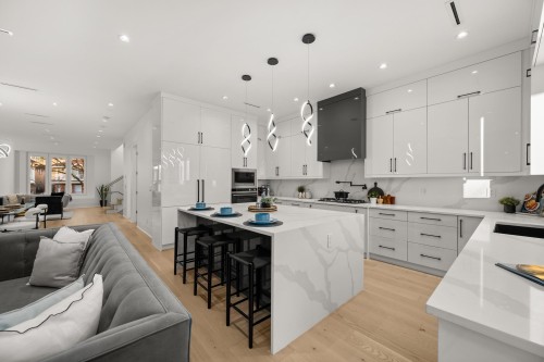 4346 Pender Street, Burnaby, BC 